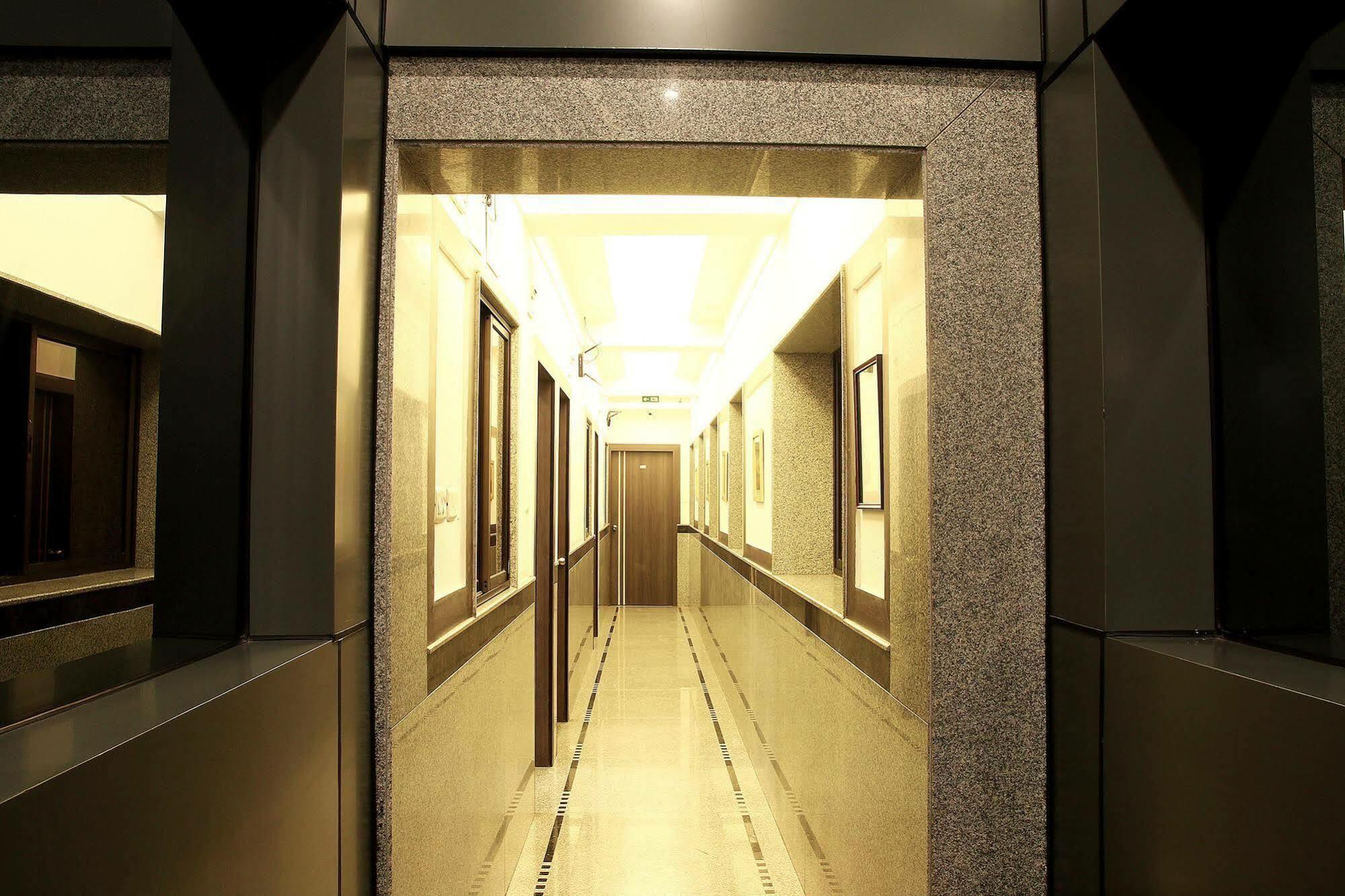 Hotel Esteem Kalkata Exteriér fotografie